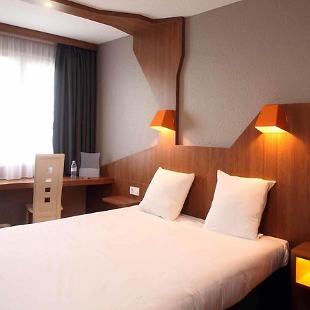 Hotel ibis Styles Gien Exterior foto
